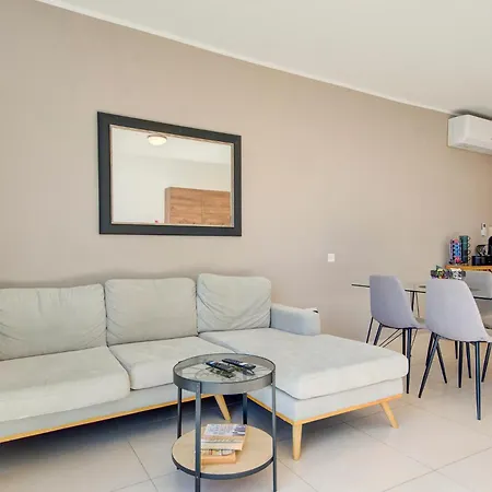 Duplex 2br Penthouse With Balcony, Rooftop & Views By 360 Estates * Mosta