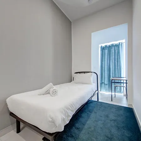 Duplex 2br Penthouse With Balcony, Rooftop & Views By 360 Estates 公寓