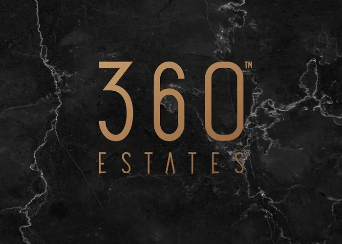 Duplex 2br Penthouse With Balcony, Rooftop & Views By 360 Estates 아파트 모스타