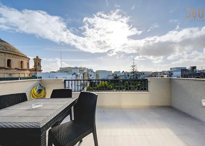 아파트 Duplex 2br Penthouse With Balcony, Rooftop & Views By 360 Estates *