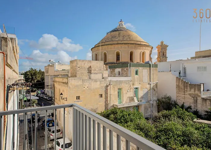 Duplex 2br Penthouse With Balcony, Rooftop & Views By 360 Estates Apartament *