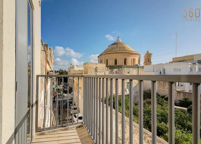 Duplex 2br Penthouse With Balcony, Rooftop & Views By 360 Estates Apartament