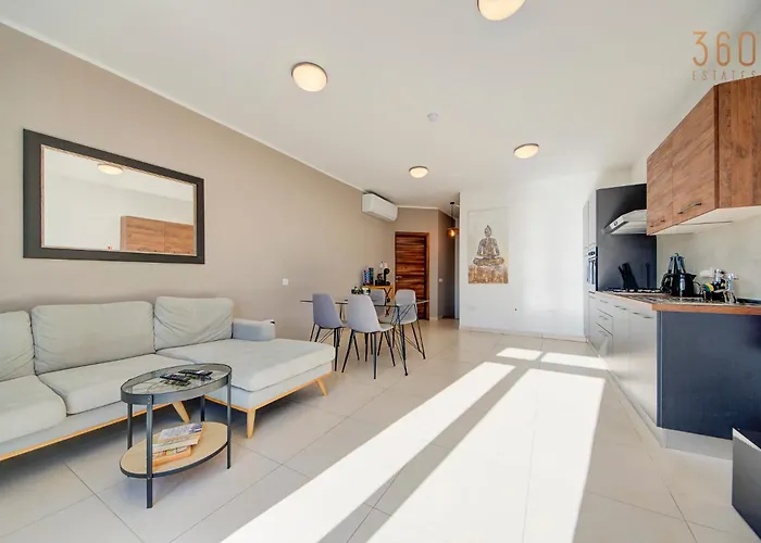 Duplex 2br Penthouse With Balcony, Rooftop & Views By 360 Estates Apartament